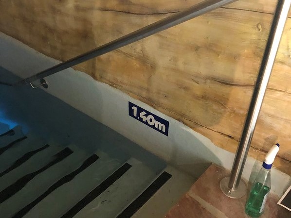Zwembad_Dieptestickers Dieptestickers Plopsaqua Landen