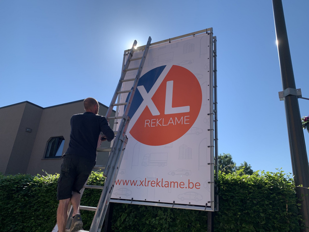 Logo bord oprit